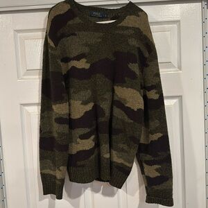 Army fatigue color Polo sweater size large